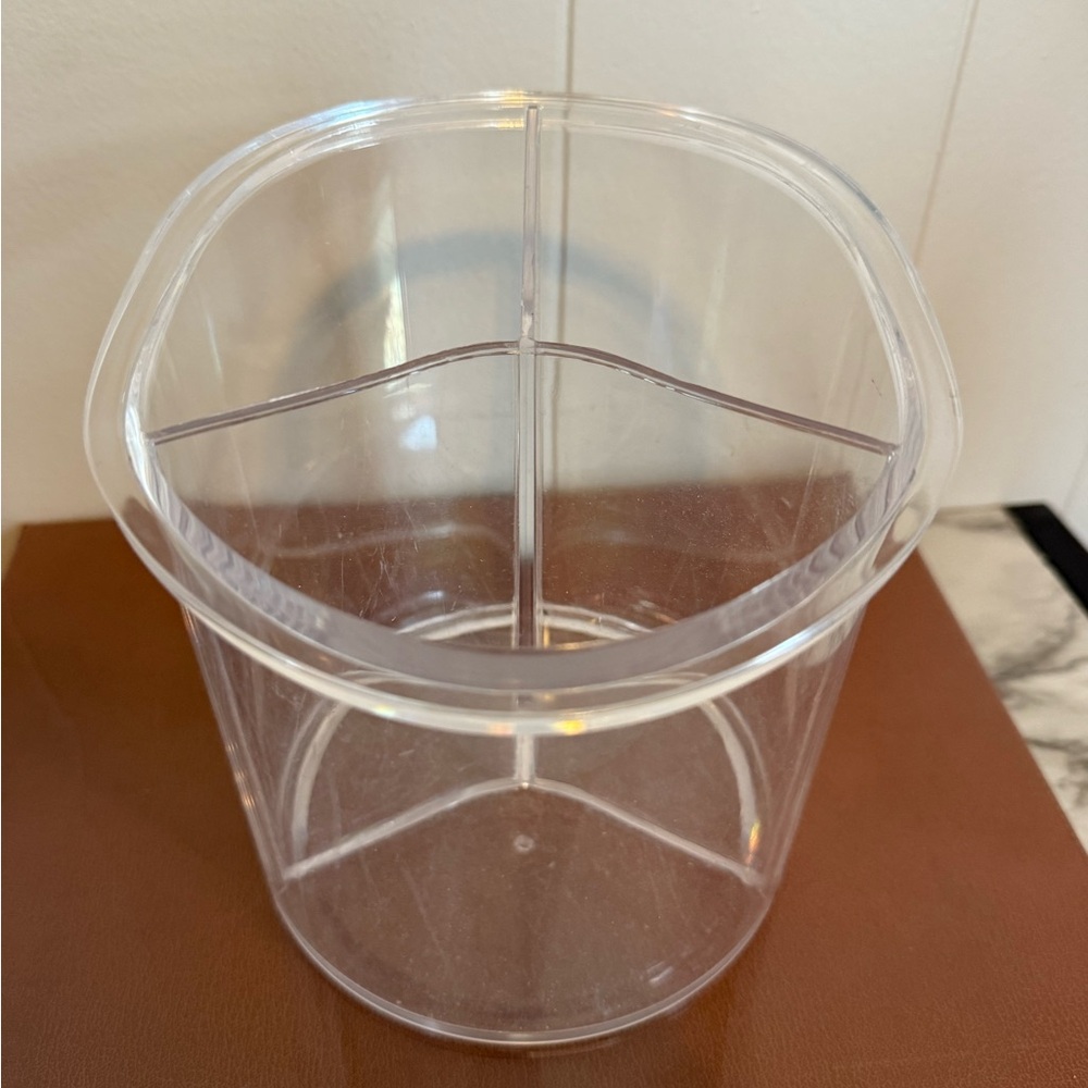 Clear Plastic Organizer
